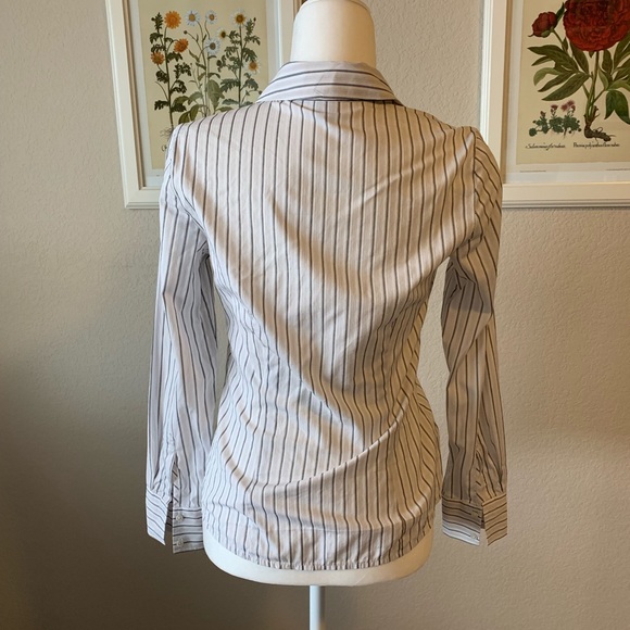 Button up blouse - Picture 2 of 3